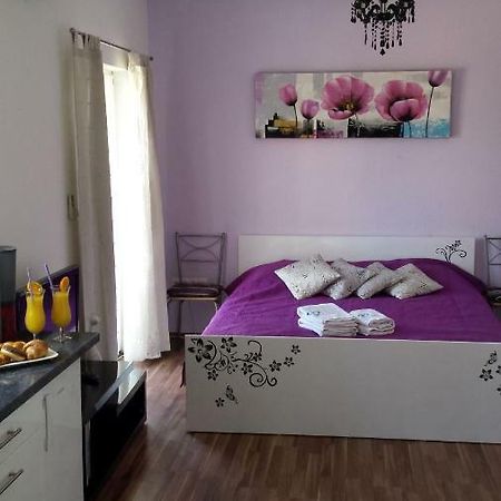 ביוגראד נה מורו Apartments Lavanda מראה חיצוני תמונה