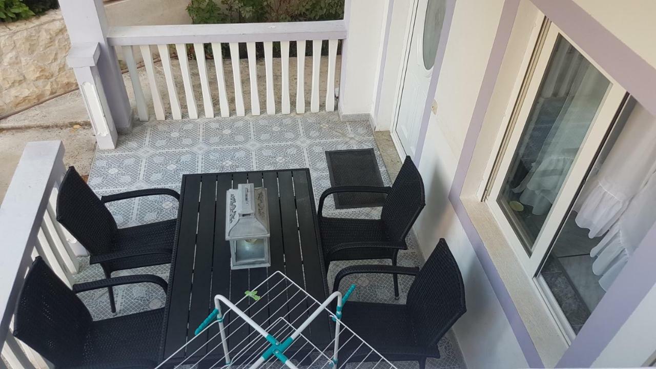 ביוגראד נה מורו Apartments Lavanda מראה חיצוני תמונה